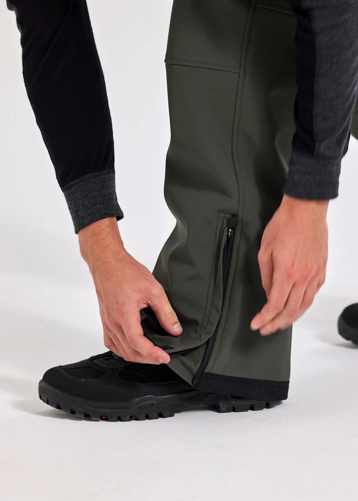 Slade Colorado Softshell Cargo Pants