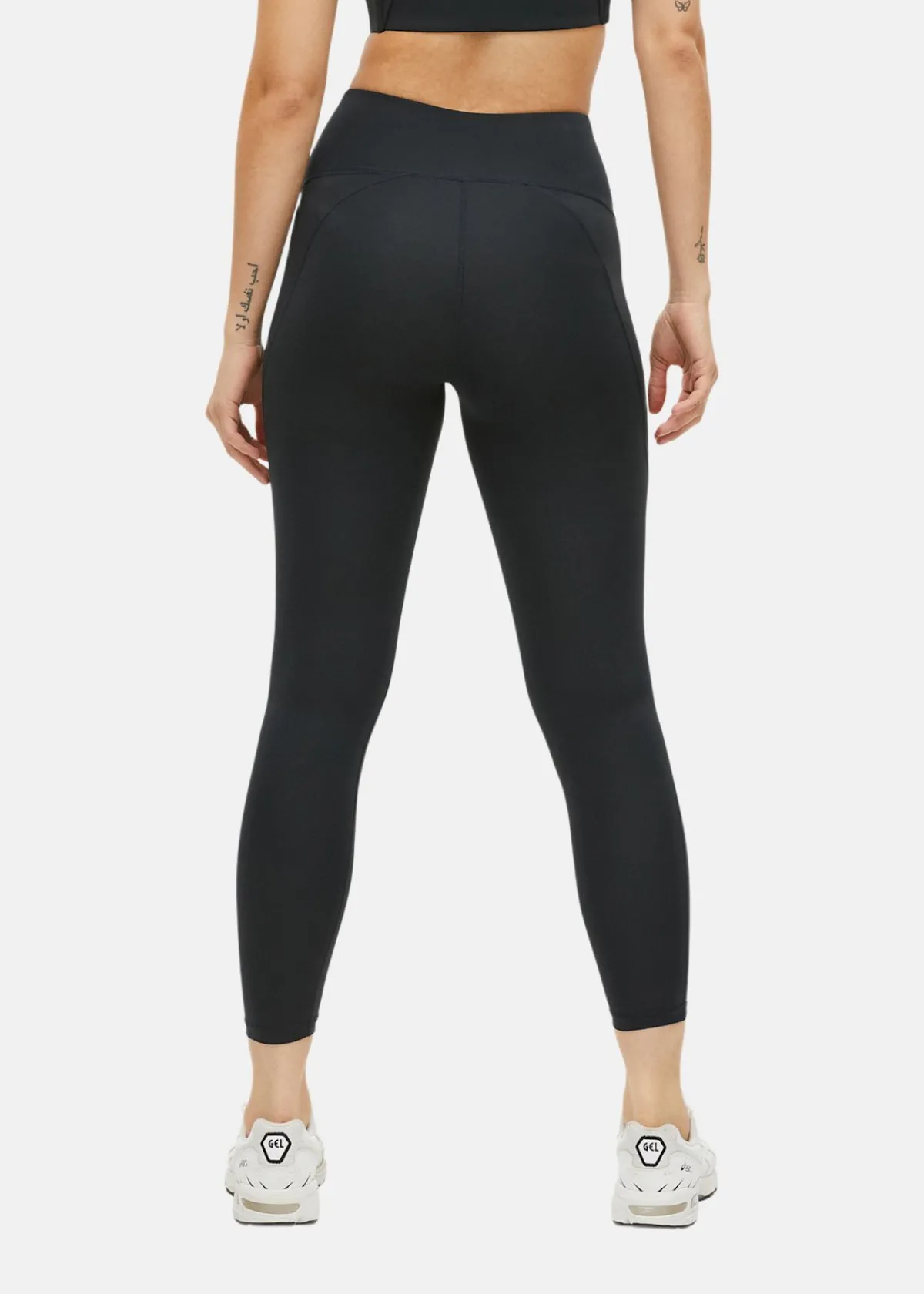 Röhnisch Flattering Curved High Waist T