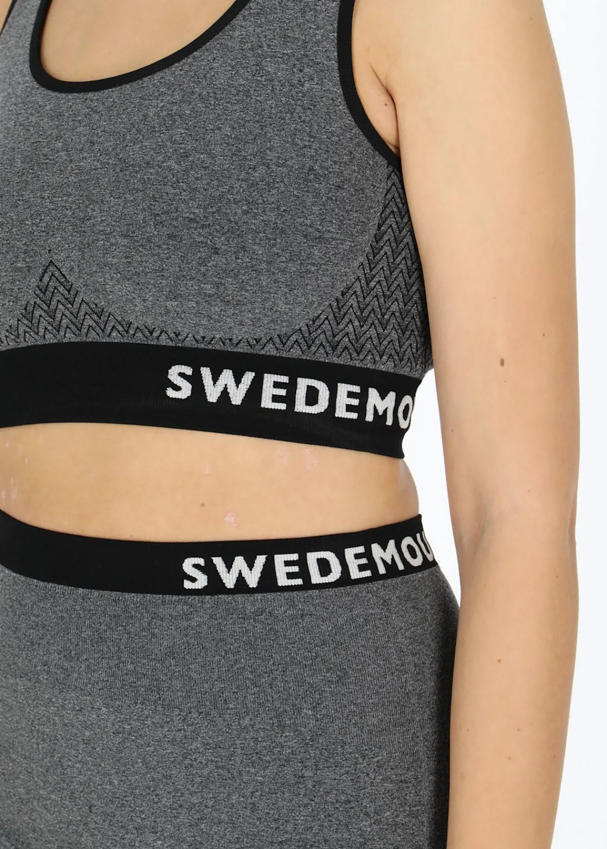 Swedemount Padded Seamless Top
