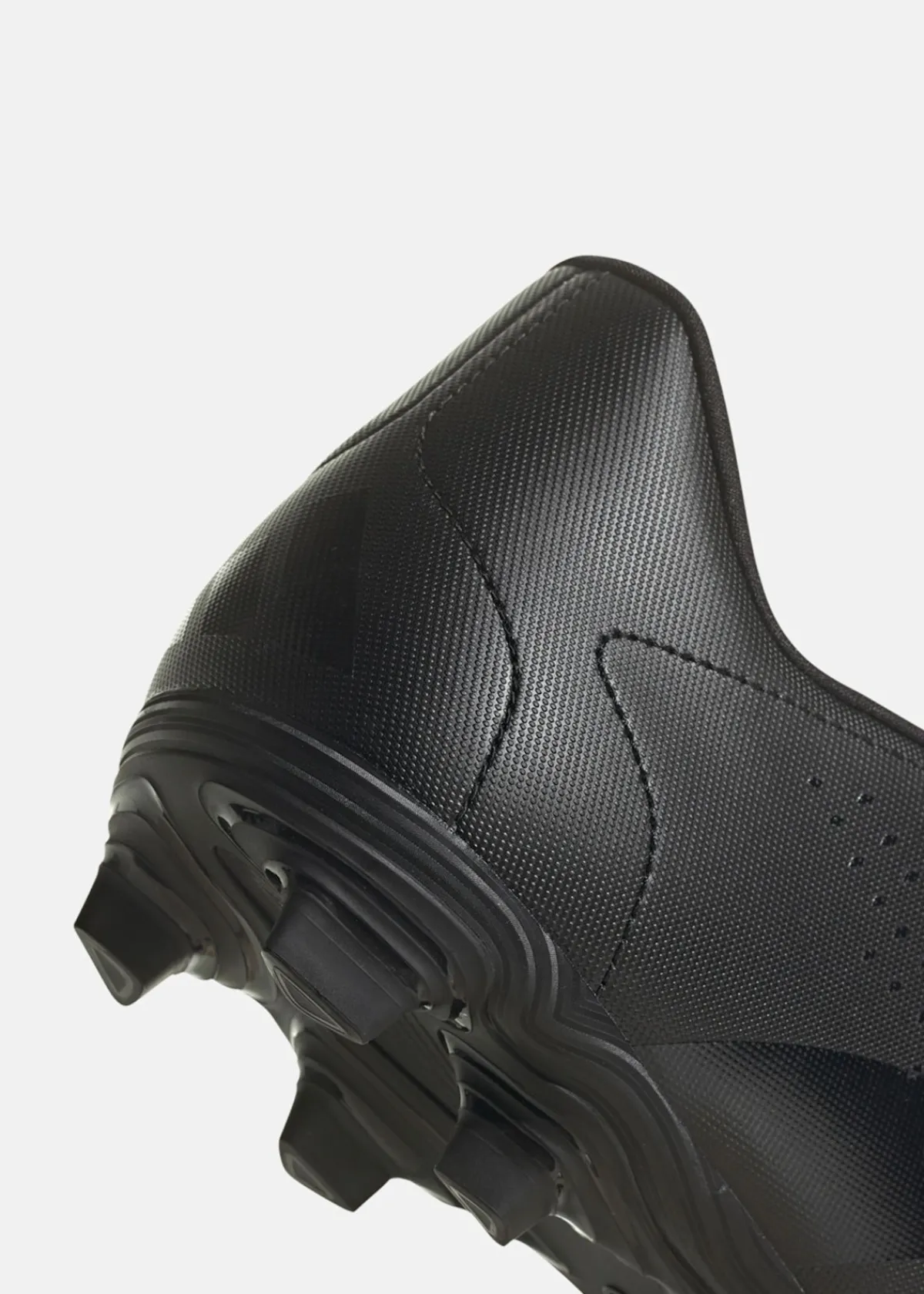 Adidas PREDATOR ACCURACY.4 FxG