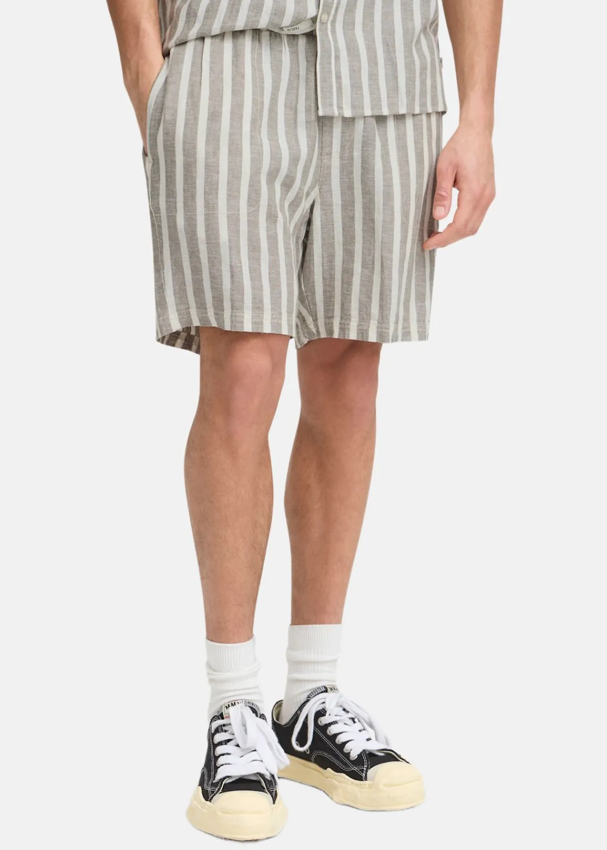 Solid SDFried Short
